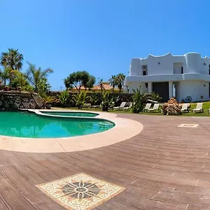 https://apartamentos-turisticos-bahia-de-trafalgar.es-andalucia.com