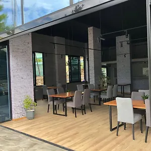 Nemesis 4*, Sarandë Albanië